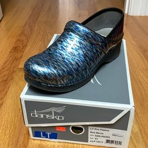 Dansko LT Pro clogs